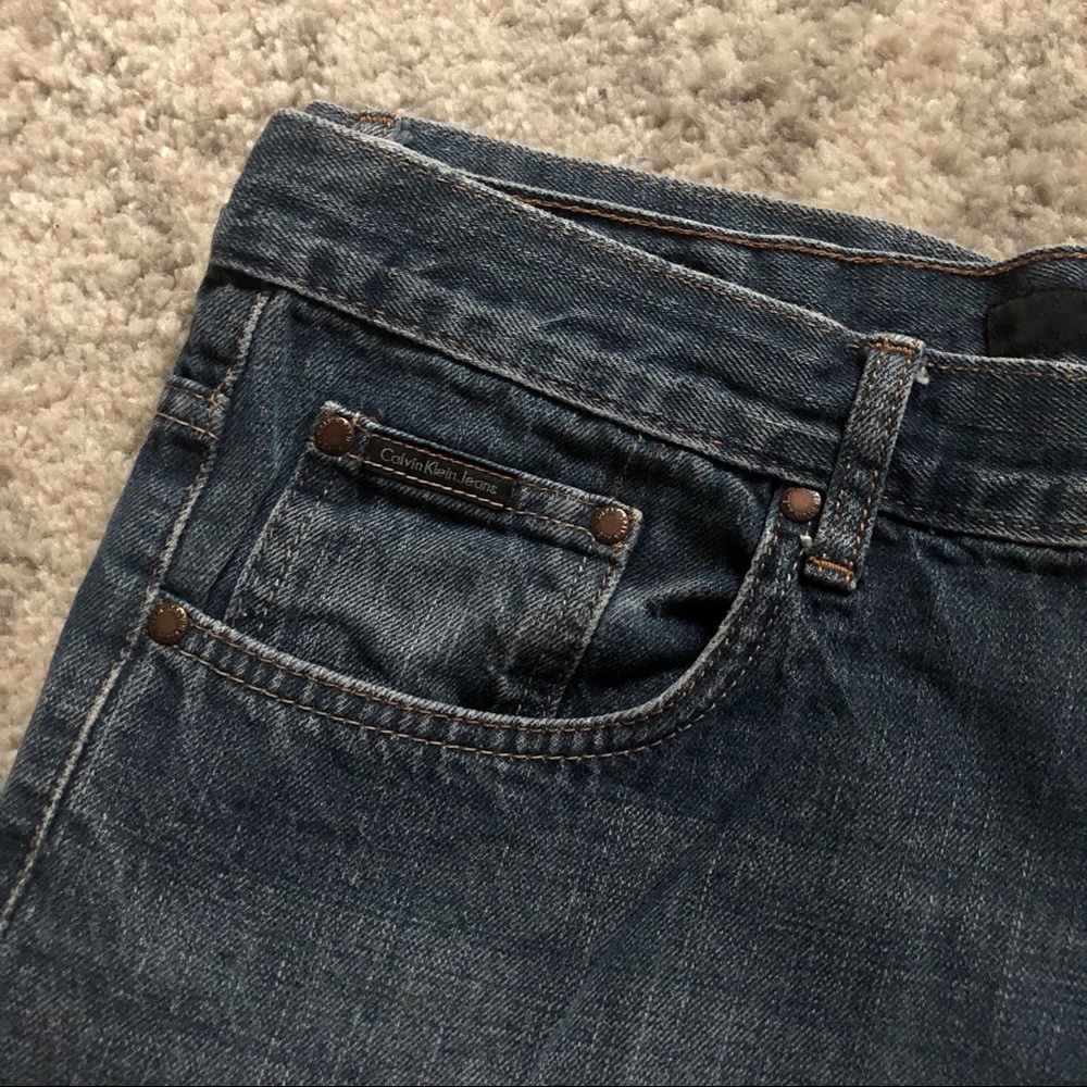 Calvin Klein Relaxed Straight Jeans - Picture 4 of 5